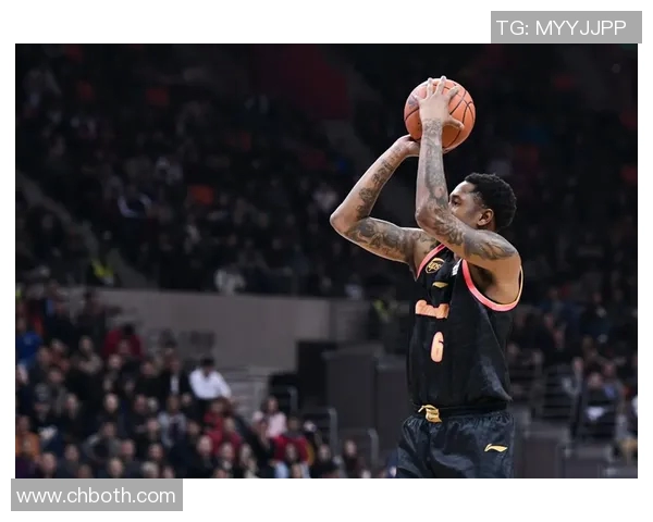 马尚布鲁克斯：从篮球场到生活舞台的多重角色与精彩人生